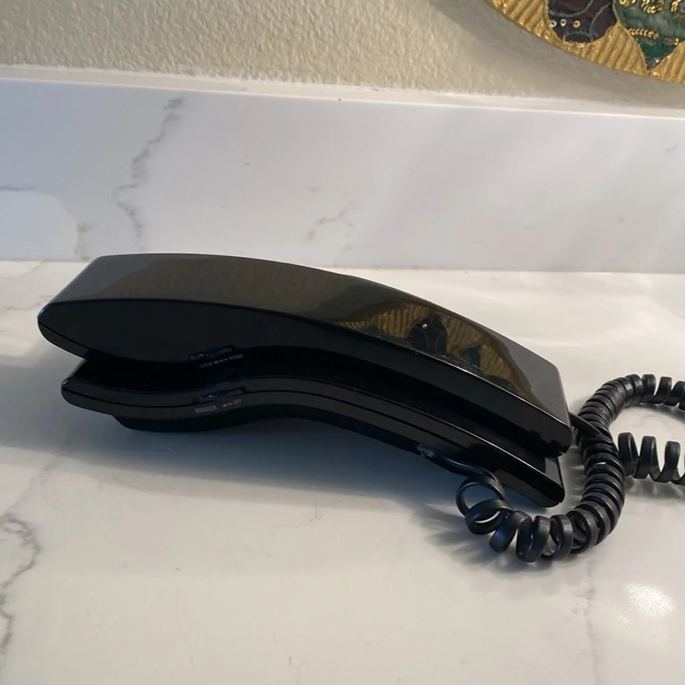 Slimline Contemporary telephone black